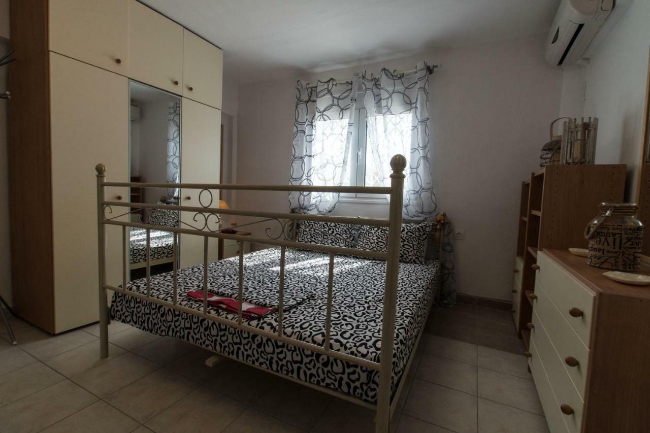 Paralia Villa ฟิออยิตา ภายนอก รูปภาพ